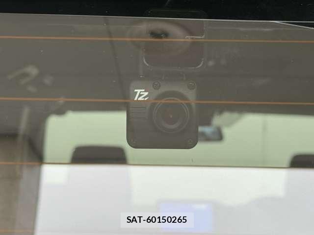 Toyota NOAH HYBRID 2022-03 8850185-26