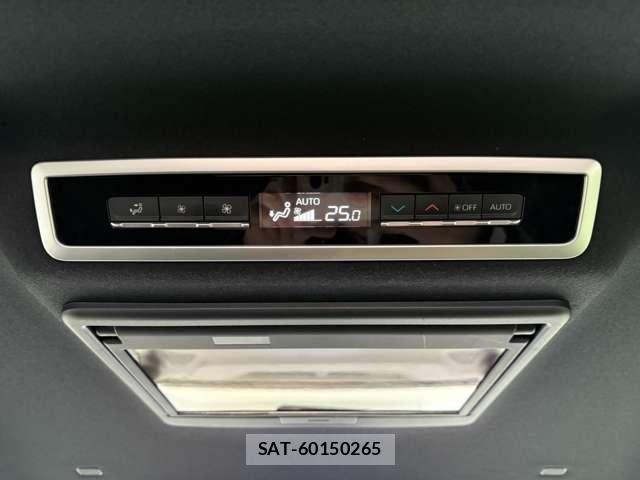 Toyota NOAH HYBRID 2022-03 8850185-28