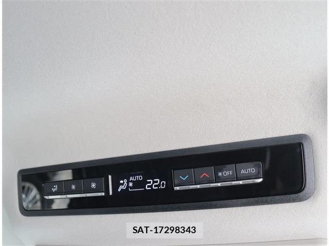 Toyota NOAH HYBRID 2023-06 8881246-24