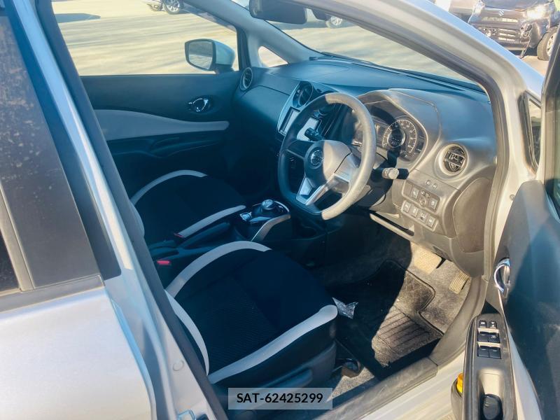 Nissan NOTE 2019-12 684132-8