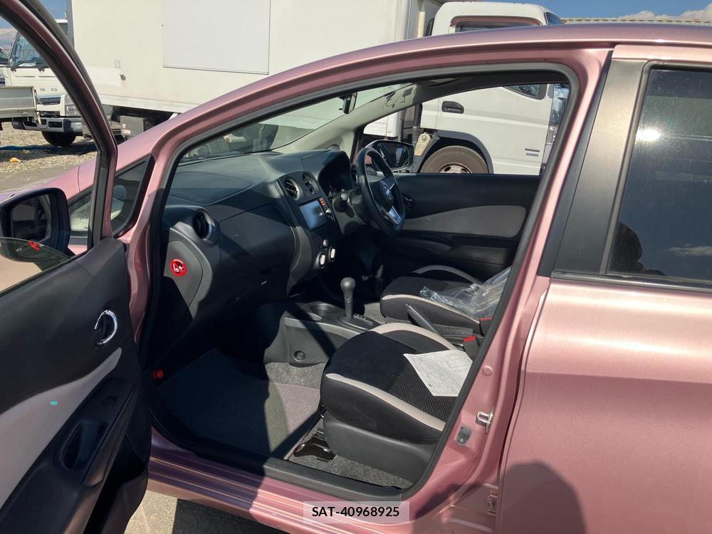 Nissan NOTE 2018-06 824731-9