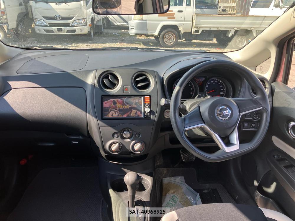 Nissan NOTE 2018-06 824731-12