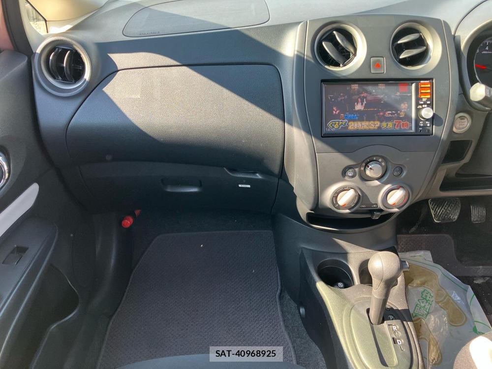Nissan NOTE 2018-06 824731-17