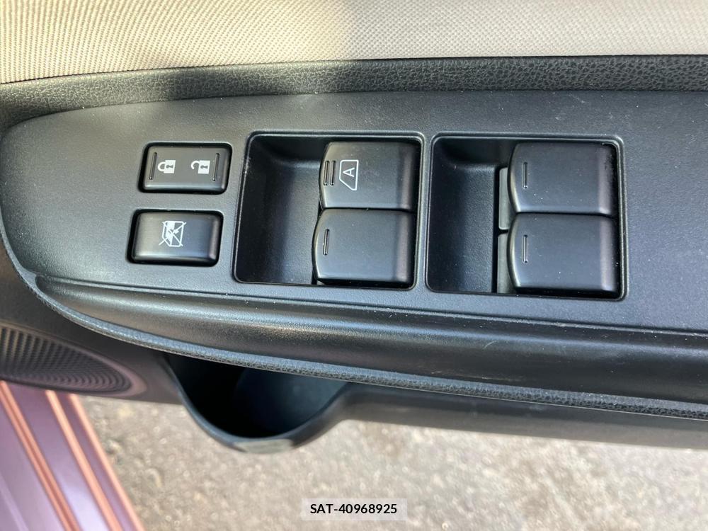 Nissan NOTE 2018-06 824731-23