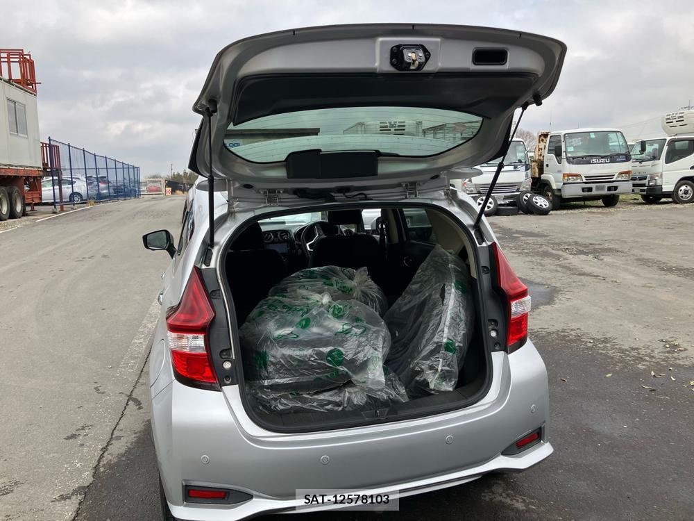Nissan NOTE 2018-18 837365-31