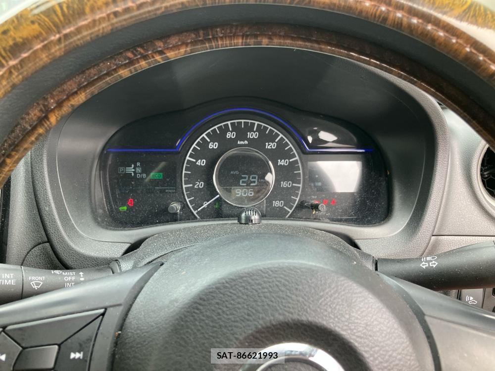 Nissan NOTE 2018-18 829696-15