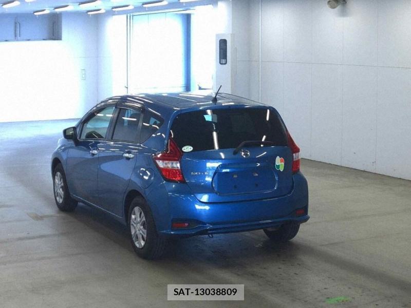 Nissan NOTE 2018-02 824732-2