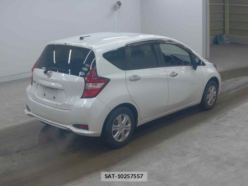 Nissan NOTE 2018-18 824614-1