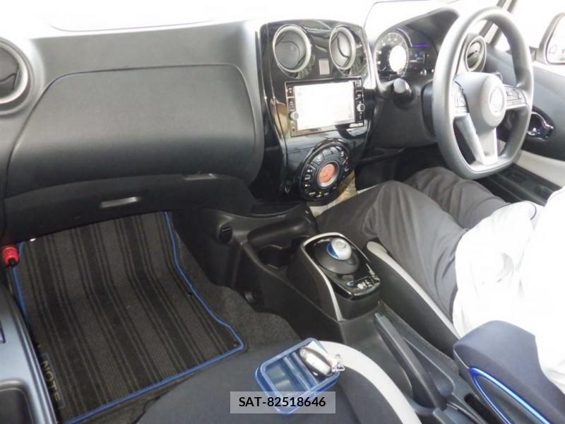 Nissan NOTE 2018-18 824506-5