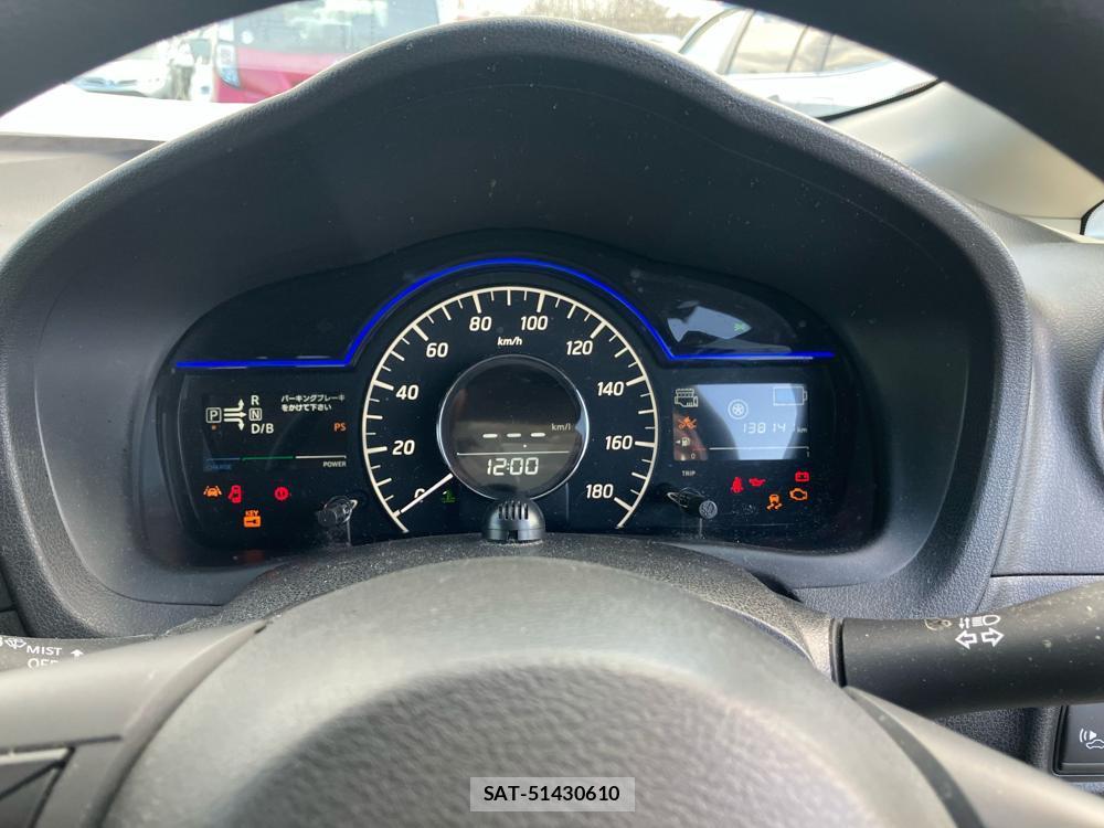 Nissan NOTE 2018--3 829399-14