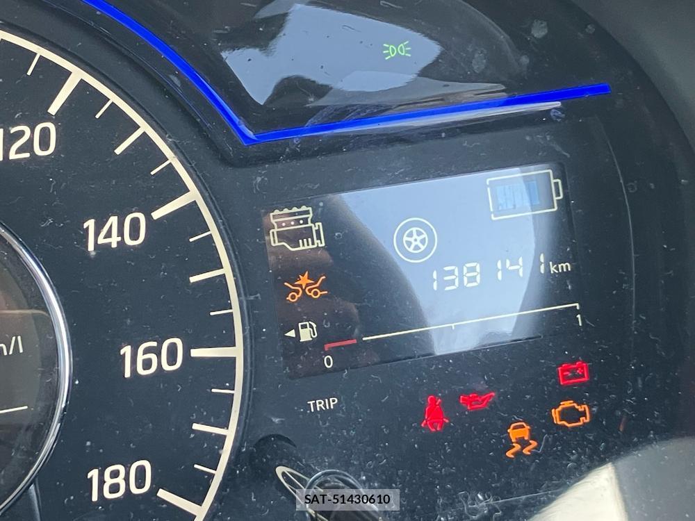 Nissan NOTE 2018--3 829399-15