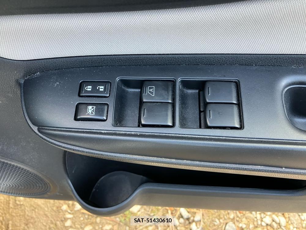 Nissan NOTE 2018--3 829399-26