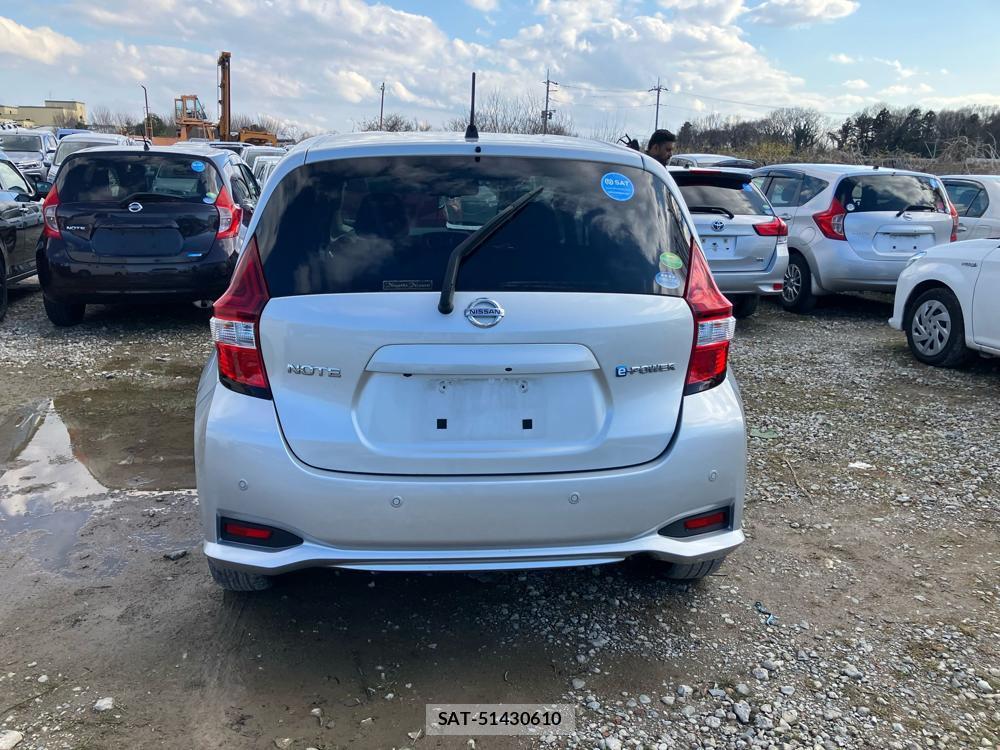 Nissan NOTE 2018--3 829399-3