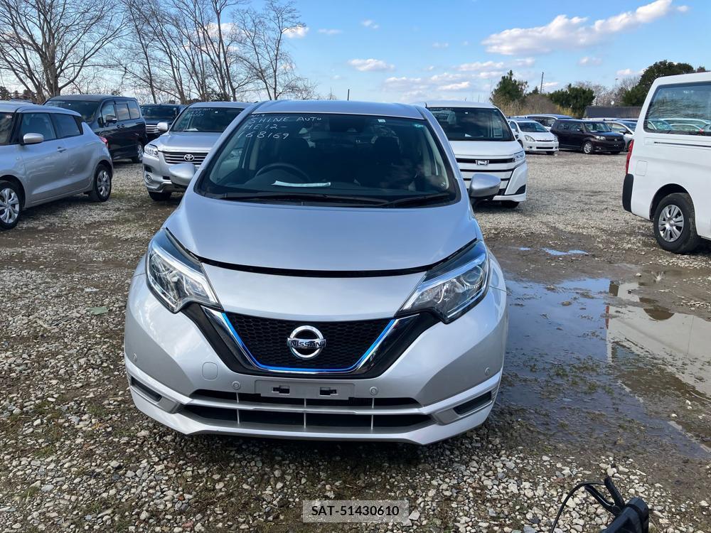 Nissan NOTE 2018--3 829399-7