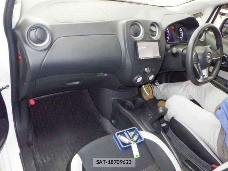 Nissan NOTE 2018 932062-4
