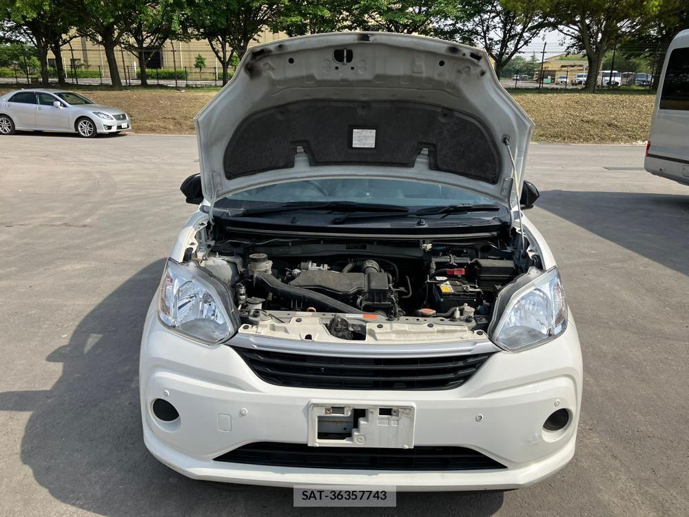 Nissan NOTE 2018 922449-38