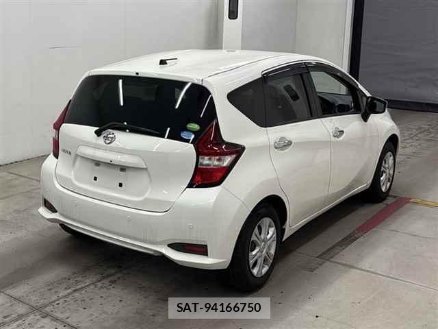 Nissan NOTE 2019-12 1076869-2