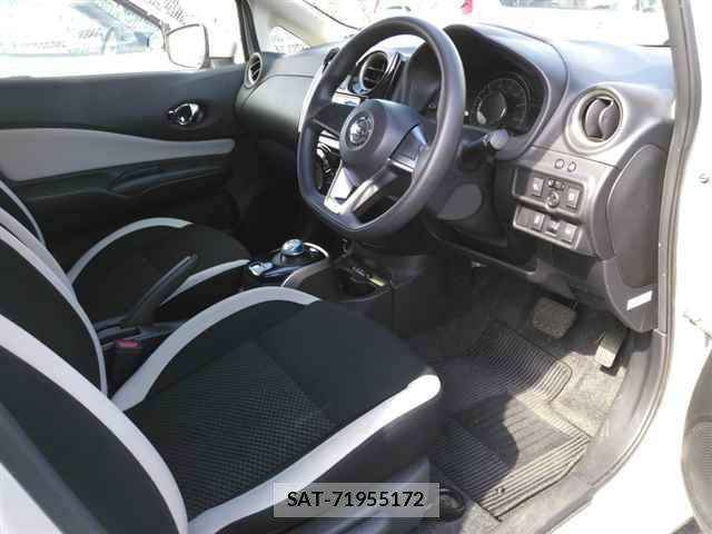 Nissan NOTE 2018-09 1076874-2