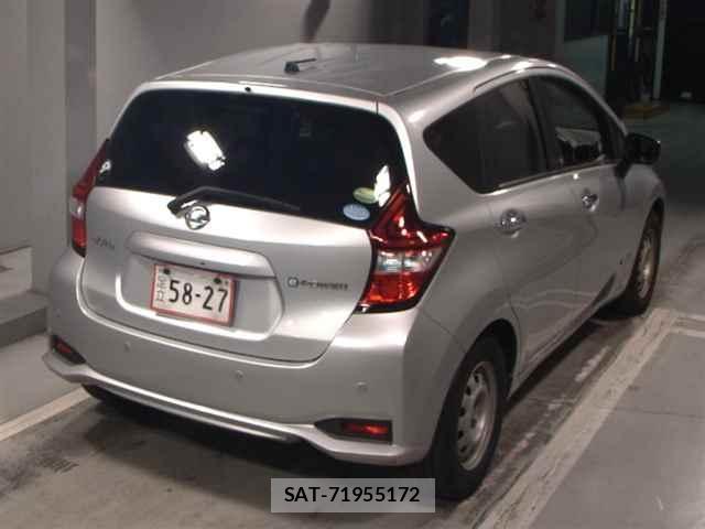 Nissan NOTE 2018-09 1076874-5