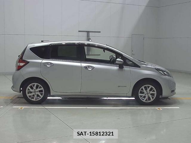 Nissan NOTE 2019-12 1076870-2