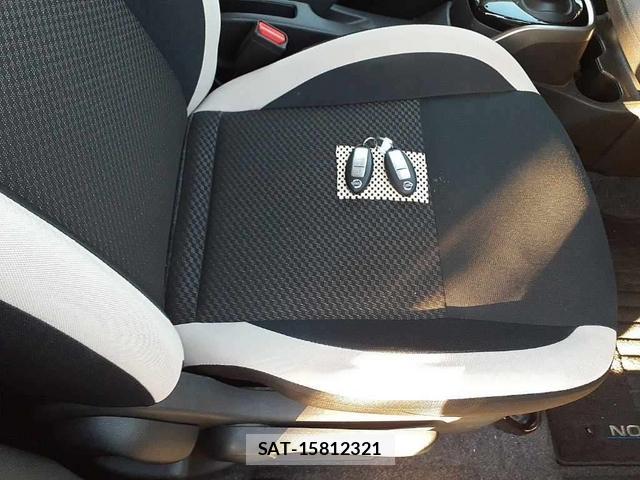 Nissan NOTE 2019-12 1076870-7