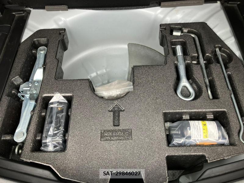 Nissan NOTE 2018 1262536-35