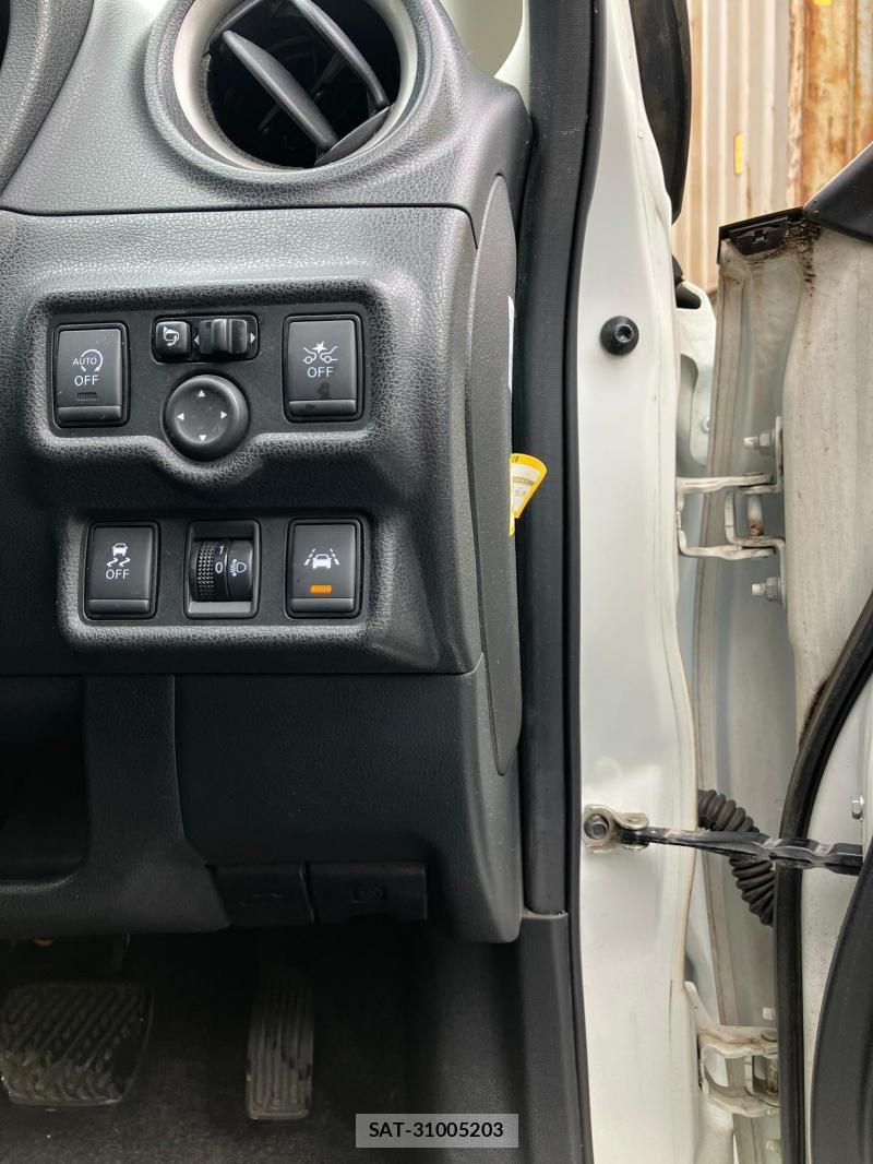 Nissan NOTE 2018 1262535-22