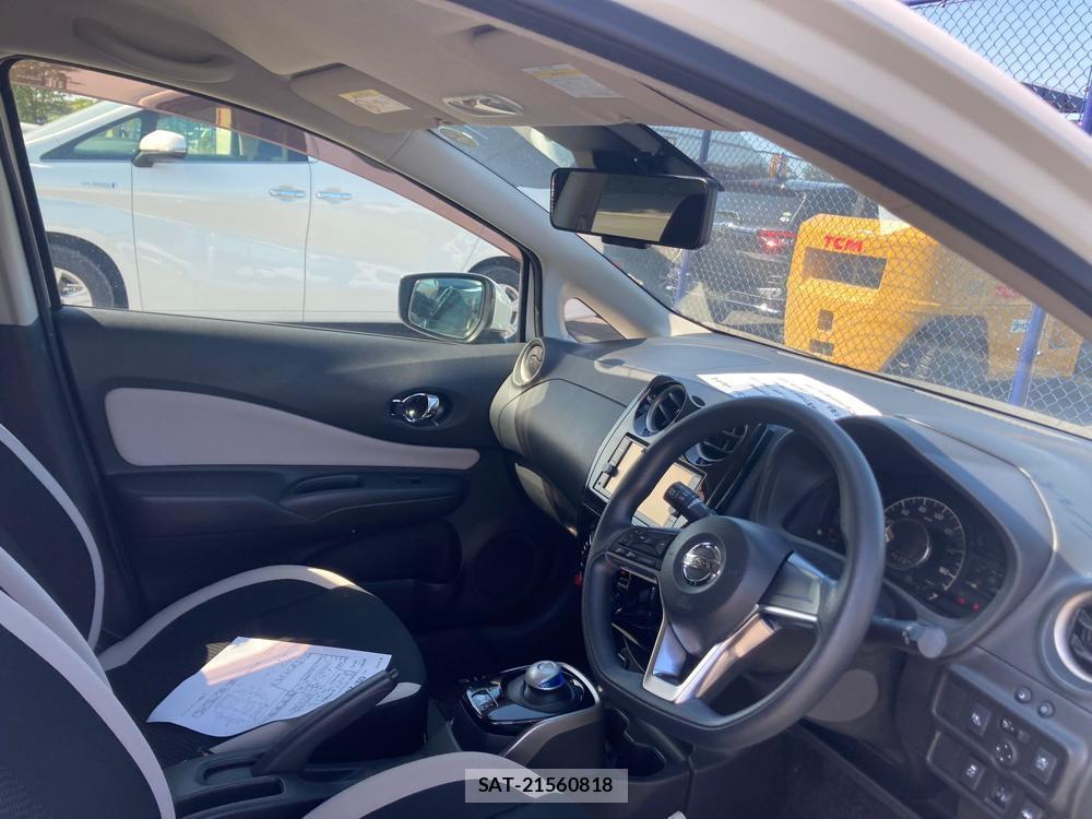 Nissan NOTE 2018 1300085-11