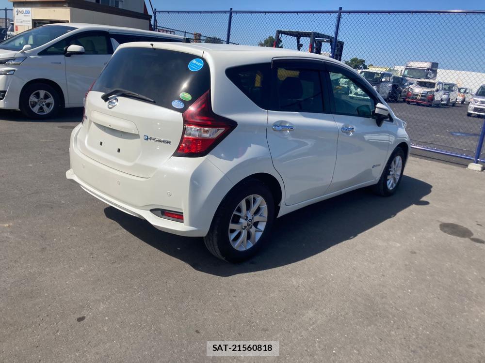Nissan NOTE 2018 1300085-4