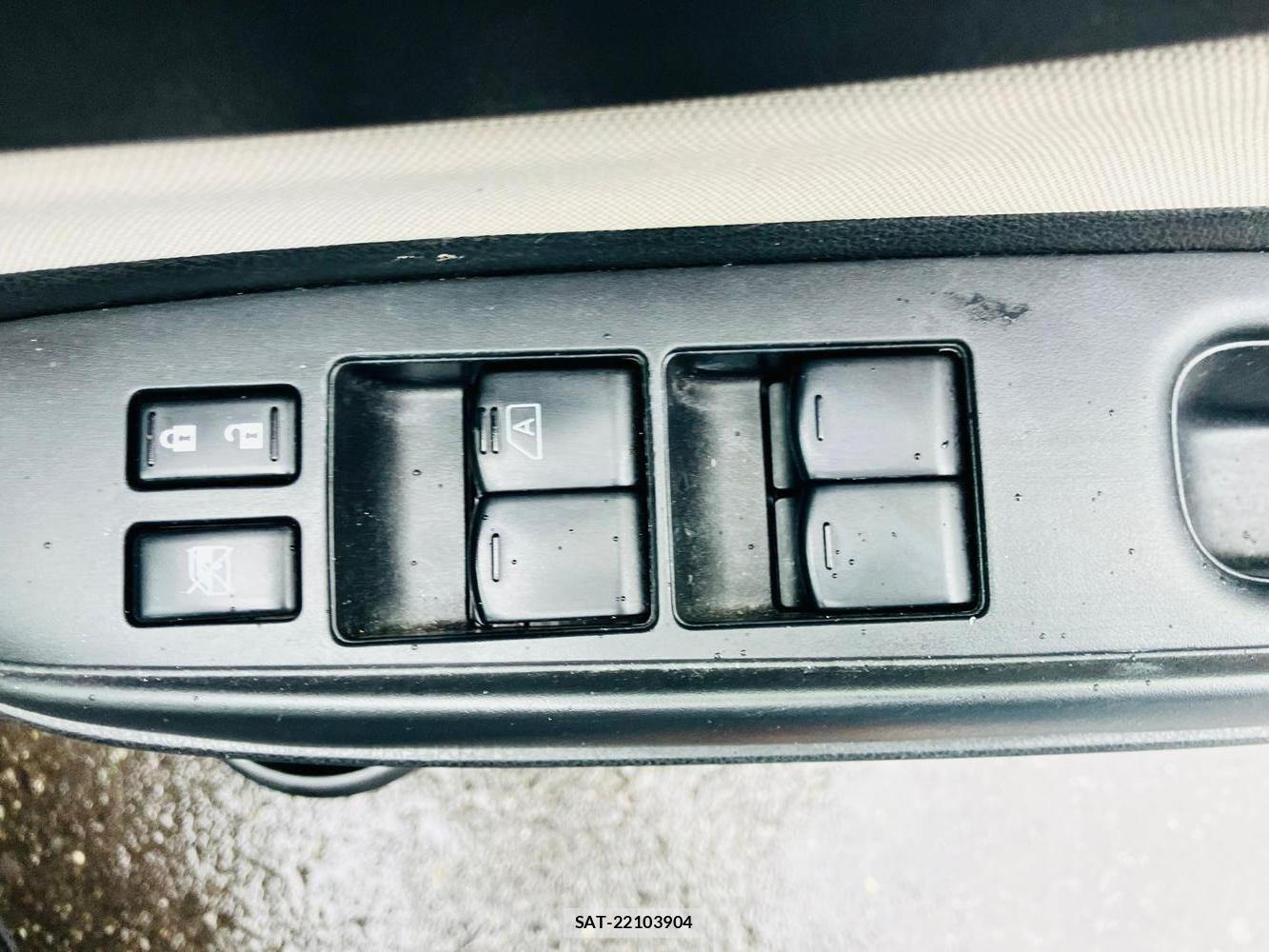 Nissan NOTE 2018 1300095-22