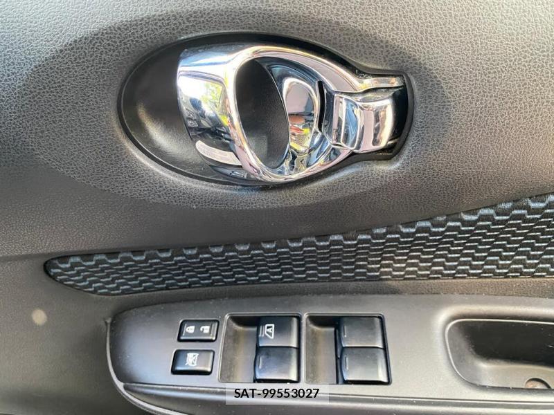 Nissan NOTE 2013 829398-24