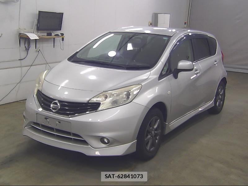 Nissan NOTE 2013-09 7444395-0