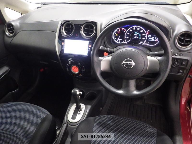 Nissan NOTE 2013-05 7444392-6