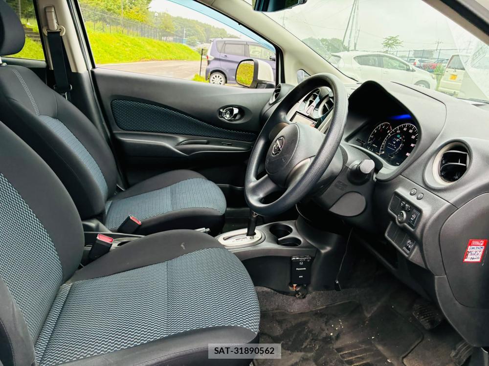 Nissan NOTE 2013-03 7593181-11