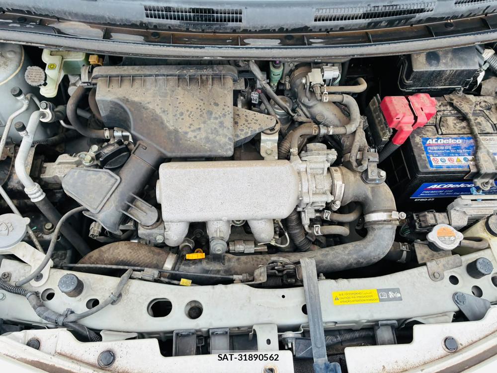 Nissan NOTE 2013-03 7593181-33