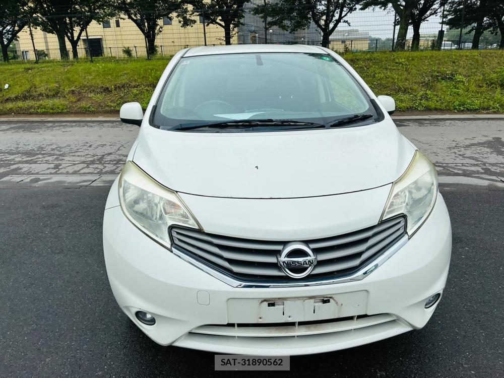 Nissan NOTE 2013-03 7593181-7