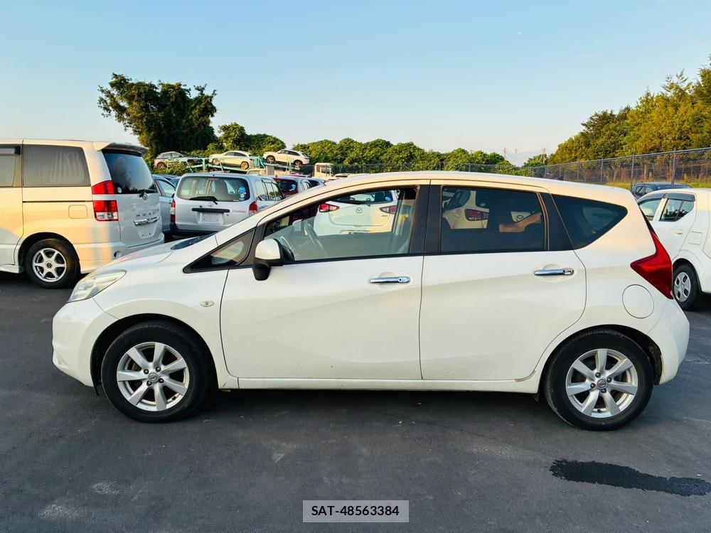 Nissan NOTE 2013-06 7650274-1