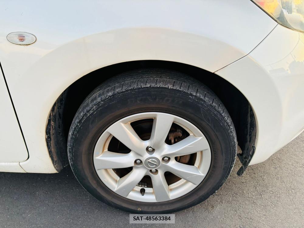 Nissan NOTE 2013-06 7650274-27
