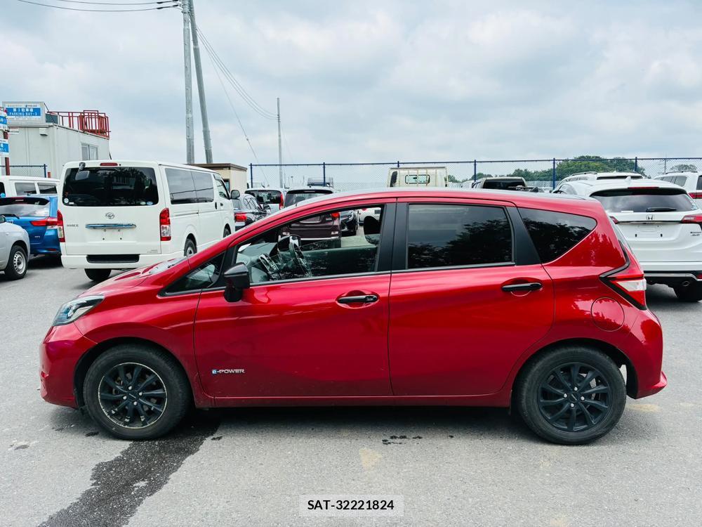 Nissan NOTE 2019-06 7718246-1