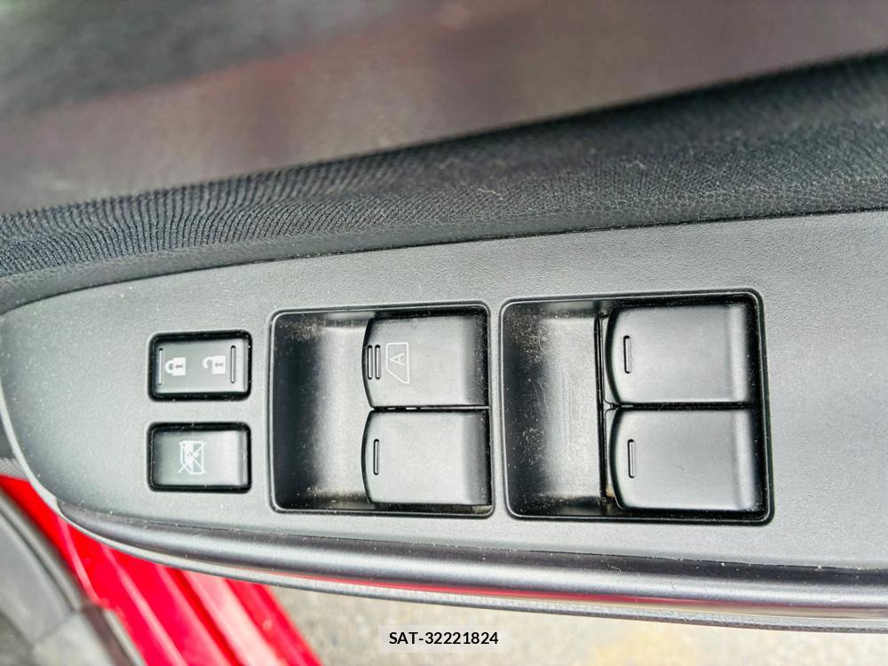 Nissan NOTE 2019-06 7718246-22