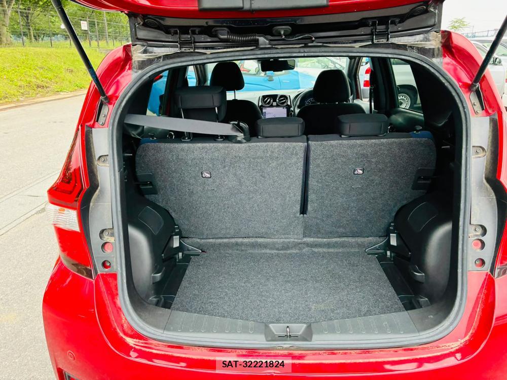 Nissan NOTE 2019-06 7718246-26