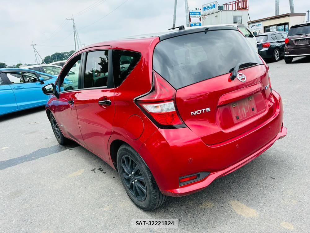 Nissan NOTE 2019-06 7718246-2