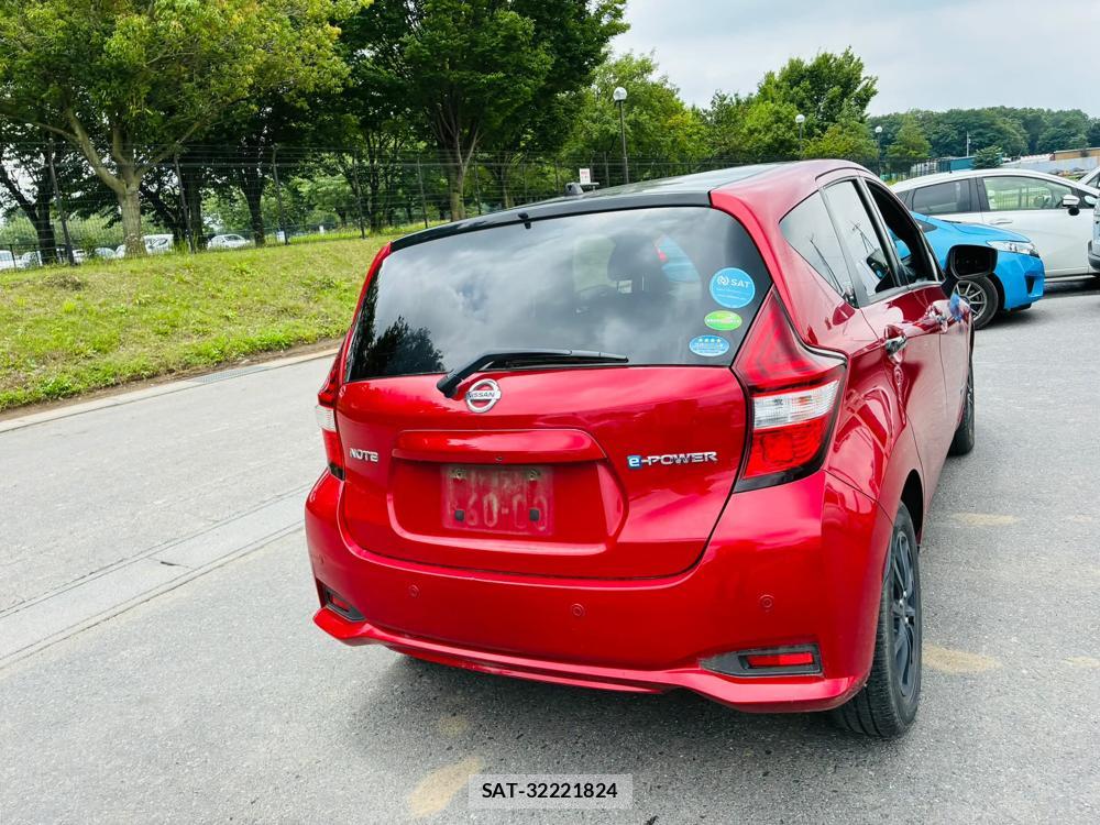 Nissan NOTE 2019-06 7718246-4