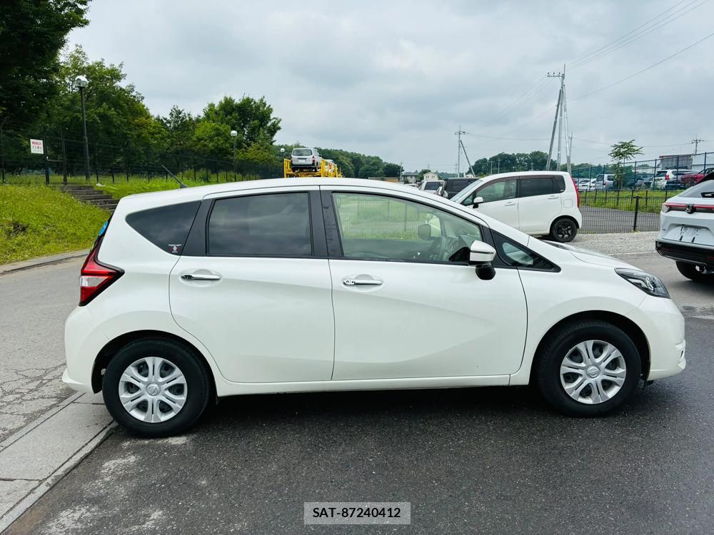 Nissan NOTE 2019-02 7713655-5