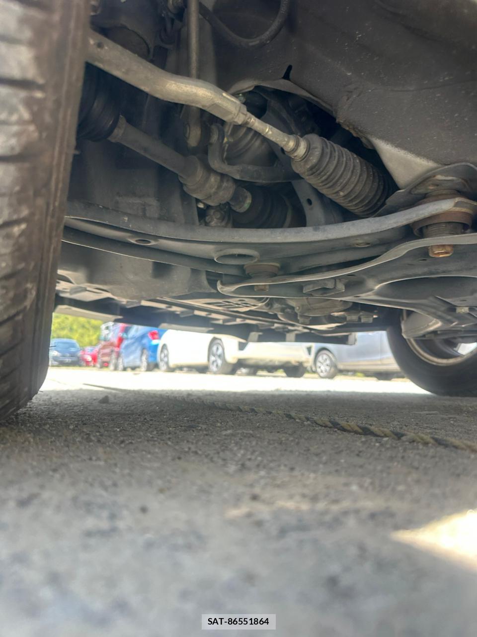 Nissan NOTE 2013-01 7470944-29