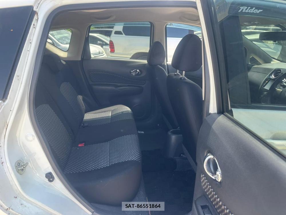 Nissan NOTE 2013-01 7470944-8