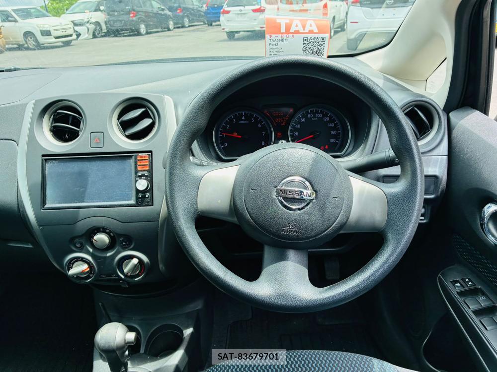 Nissan NOTE 2013-12 7683571-13