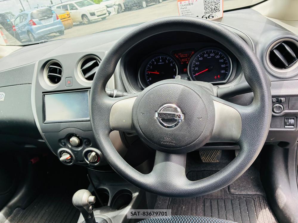 Nissan NOTE 2013-12 7683571-14