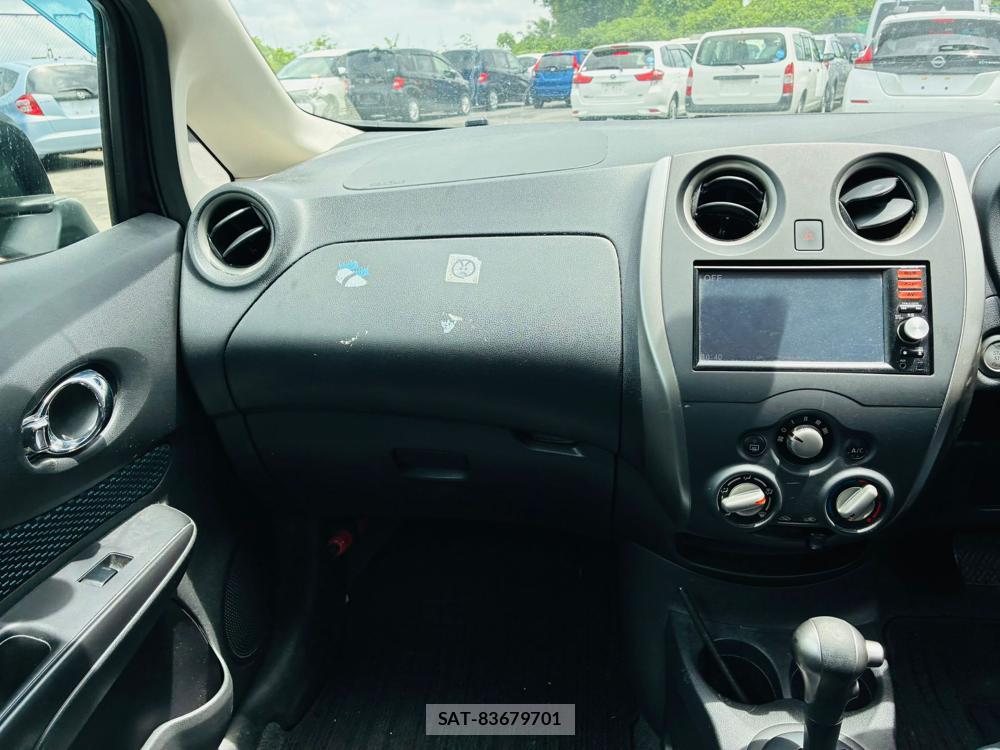 Nissan NOTE 2013-12 7683571-16