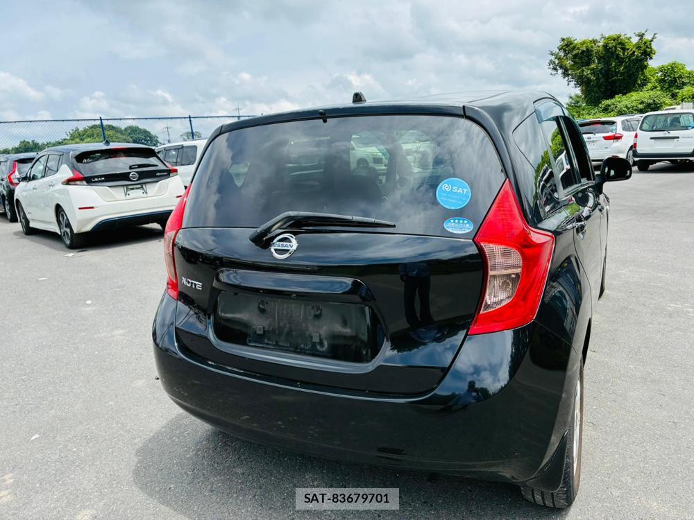 Nissan NOTE 2013-12 7683571-4